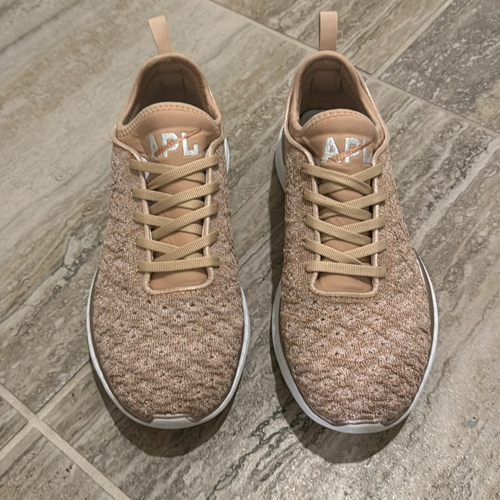 APL  Techloom Phantom Sneakers Size 9